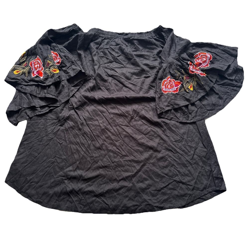 Feathers Women’s Cold Shoulder Blouse Size 2X Black Embroidered Flower Flowy